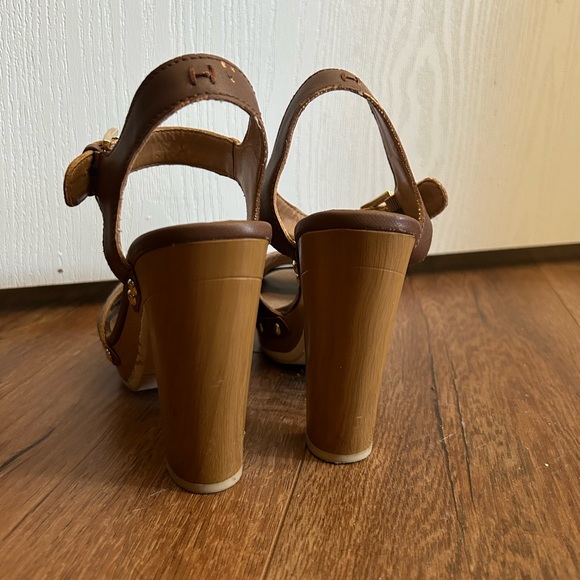 Tommy Hilfiger Heels - Picture 2 of 3